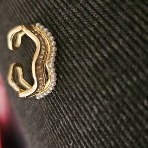 Gold-Tone Pearly and Clear Stones Textured Ring